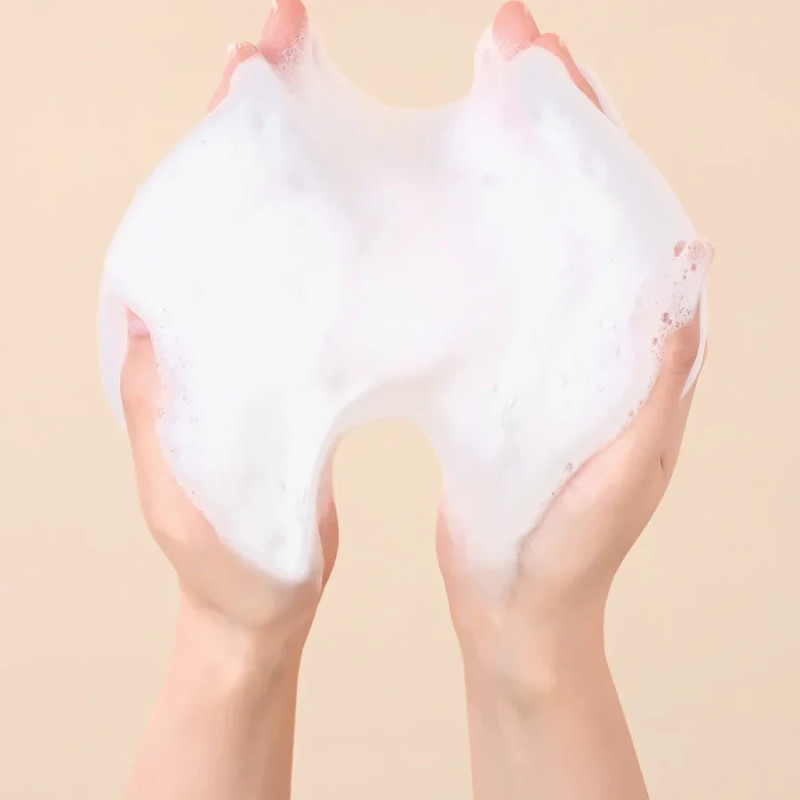 Attīrošās putas ar soju un pantenolu Round Lab Soybean Panthenol Cleanser (150 ml)